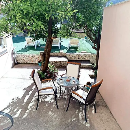 Tanya - Modern 3 Bedroom House Seconds Away From The Sea Zaton (Dubrovnik-Neretva)